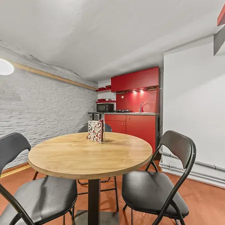 Underground In The Heart Of The Appartement